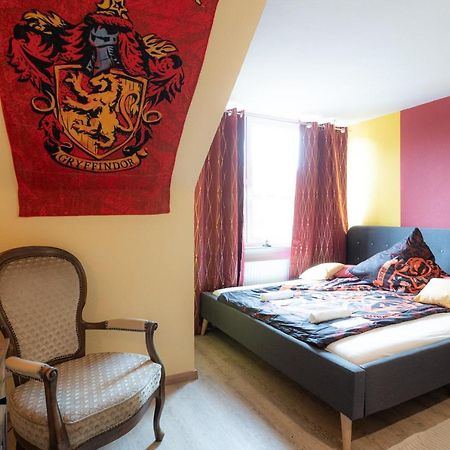 - Magical Harry Potter Apartment In Duisburg - 2 Mins Central Station Hbf - Kingsize Bed & Netflix - Exterior foto