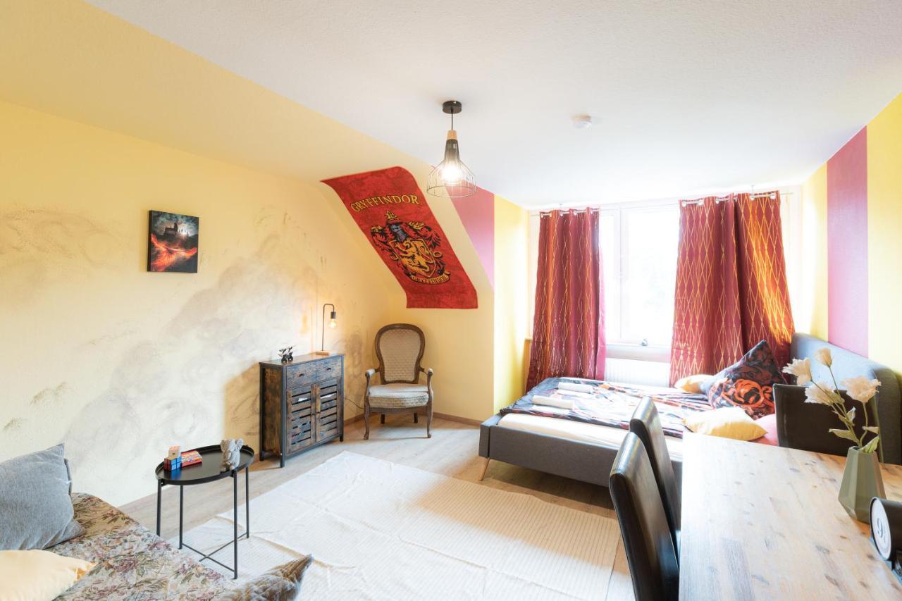 - Magical Harry Potter Apartment In Duisburg - 2 Mins Central Station Hbf - Kingsize Bed & Netflix - Exterior foto